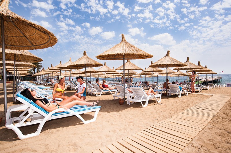 Quattro Beach Spa & Resort