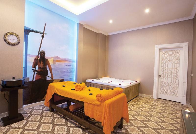 Quattro Beach Spa & Resort