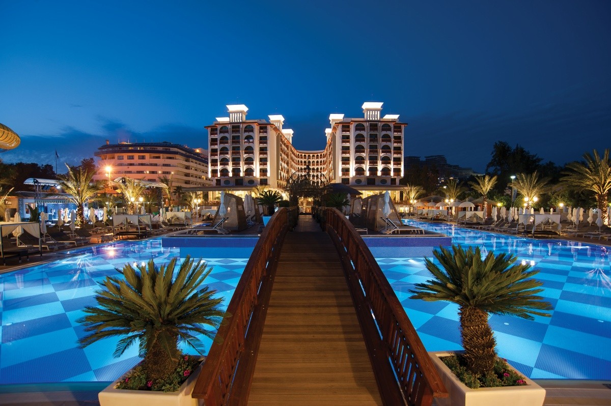 Quattro Beach Spa & Resort