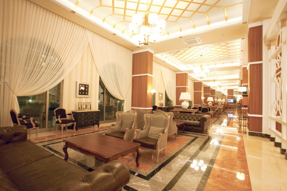 Quattro Beach Spa & Resort