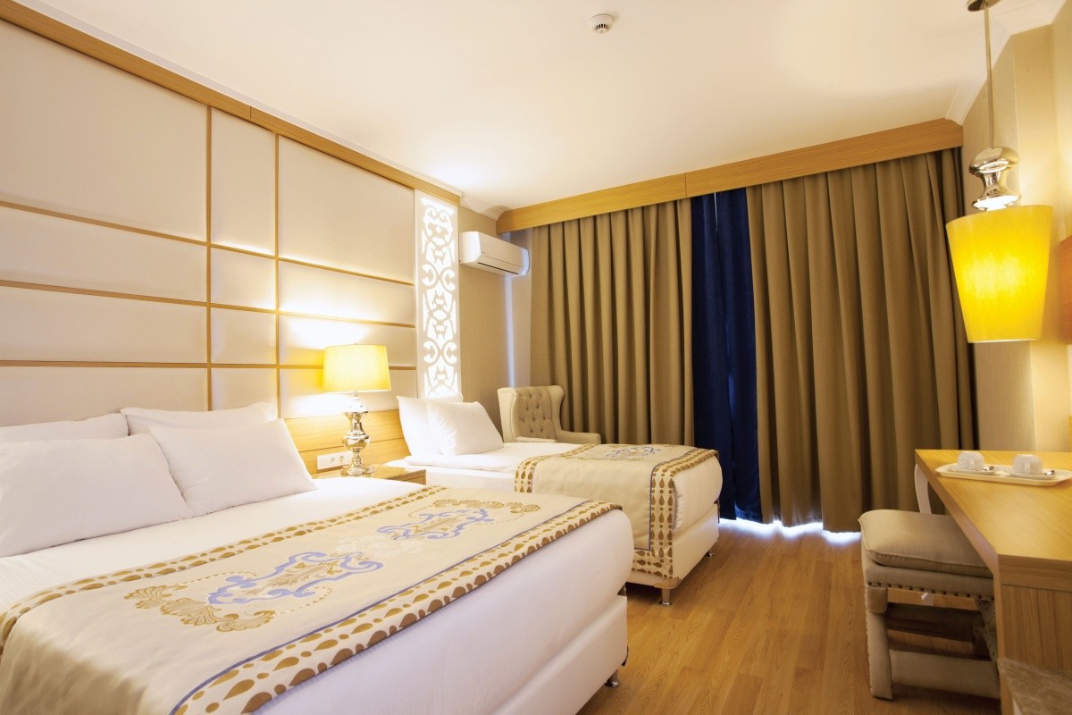 Quattro Beach Spa & Resort