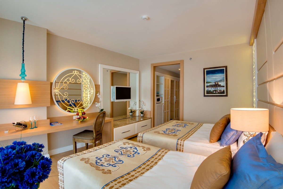Quattro Beach Spa & Resort