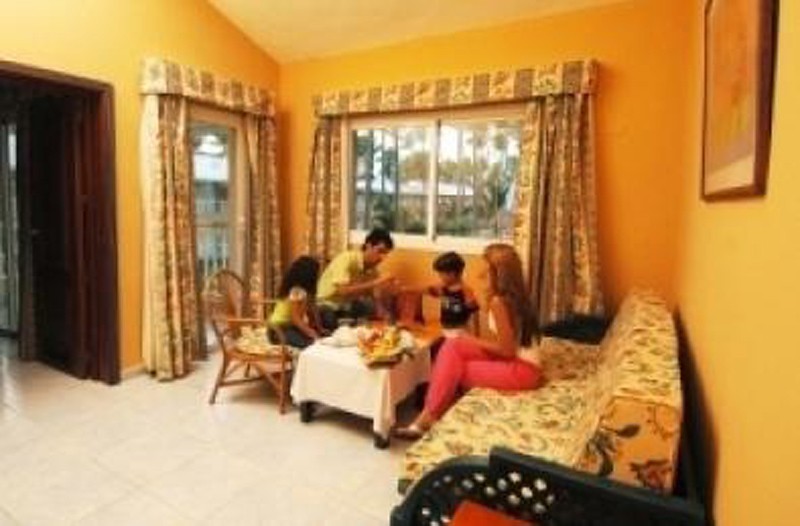 Grand Sirenis Tropical Suites (Ex. Sirenis Tropical Suites)