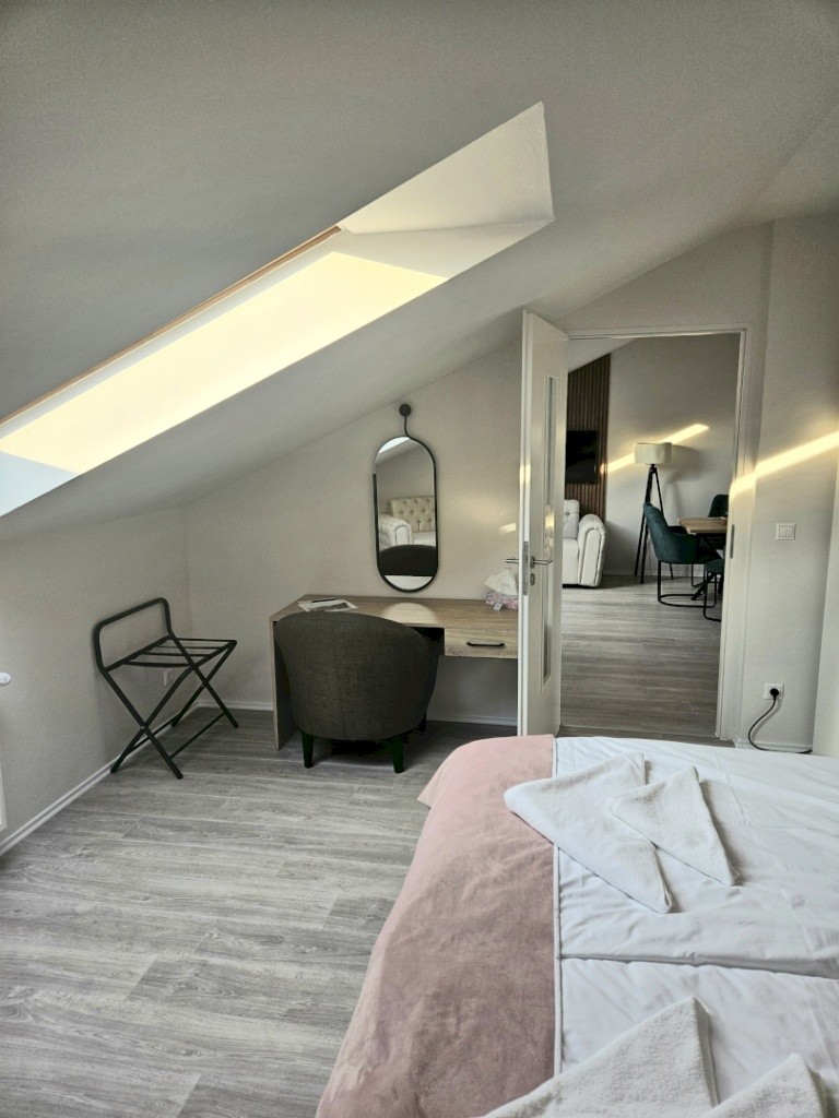Holdvirág Hotel