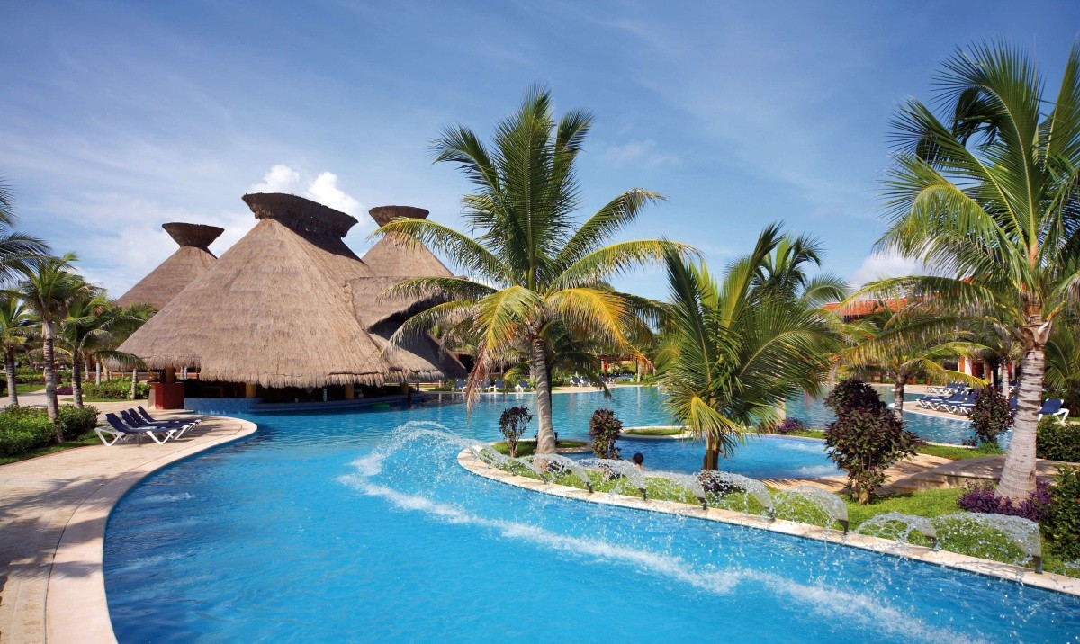 Barcelo Maya Colonial