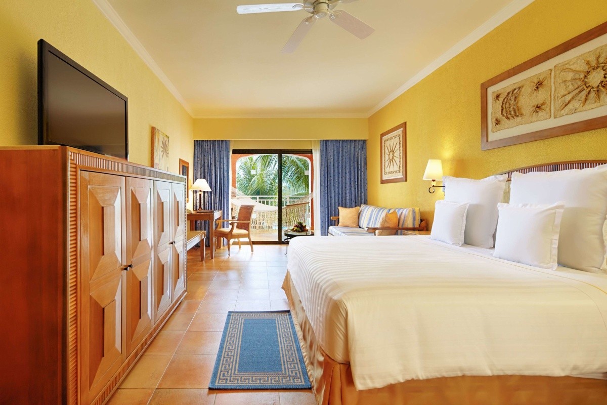 Barcelo Maya Colonial