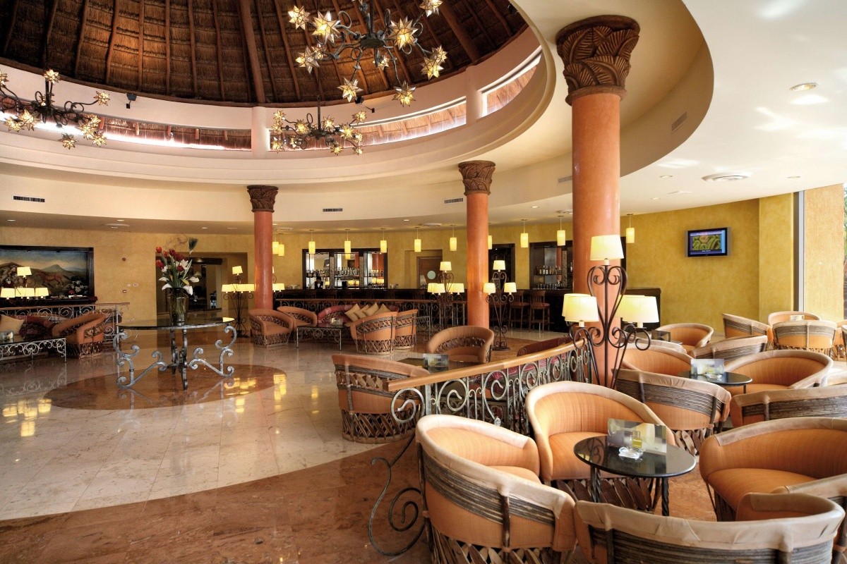 Barcelo Maya Colonial