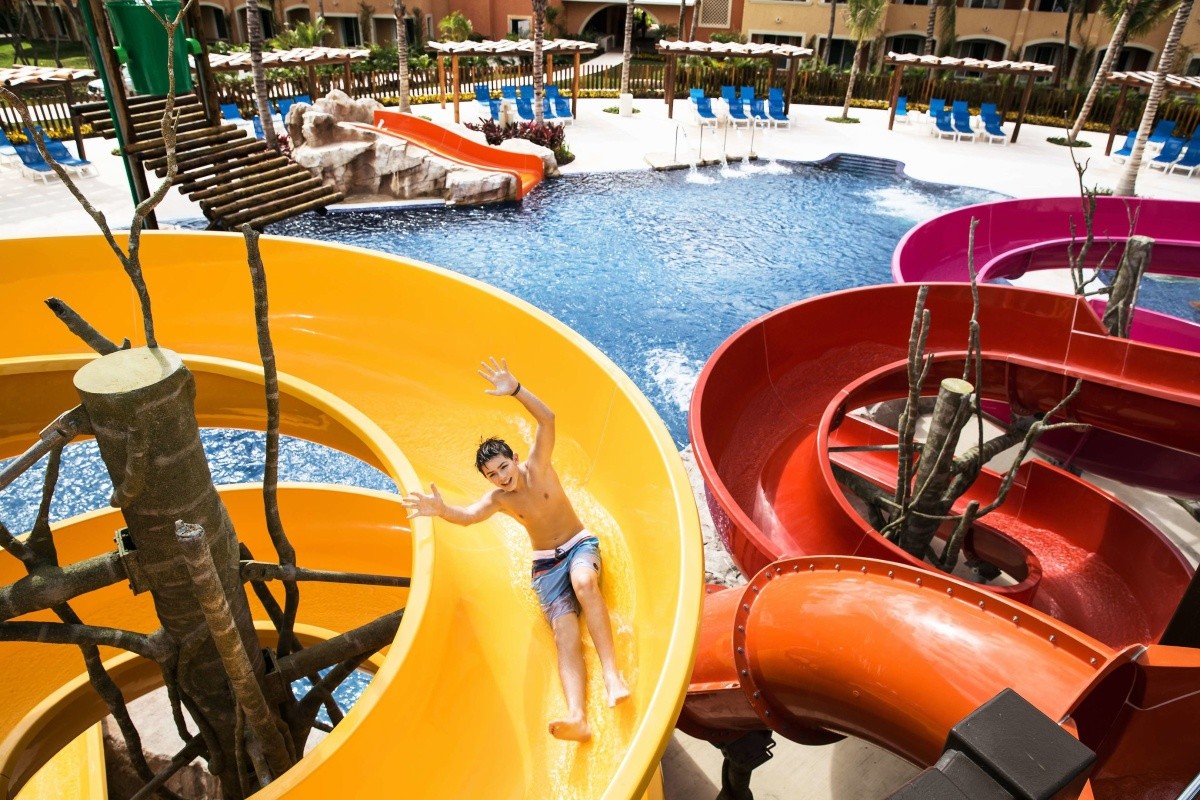 Barcelo Maya Colonial
