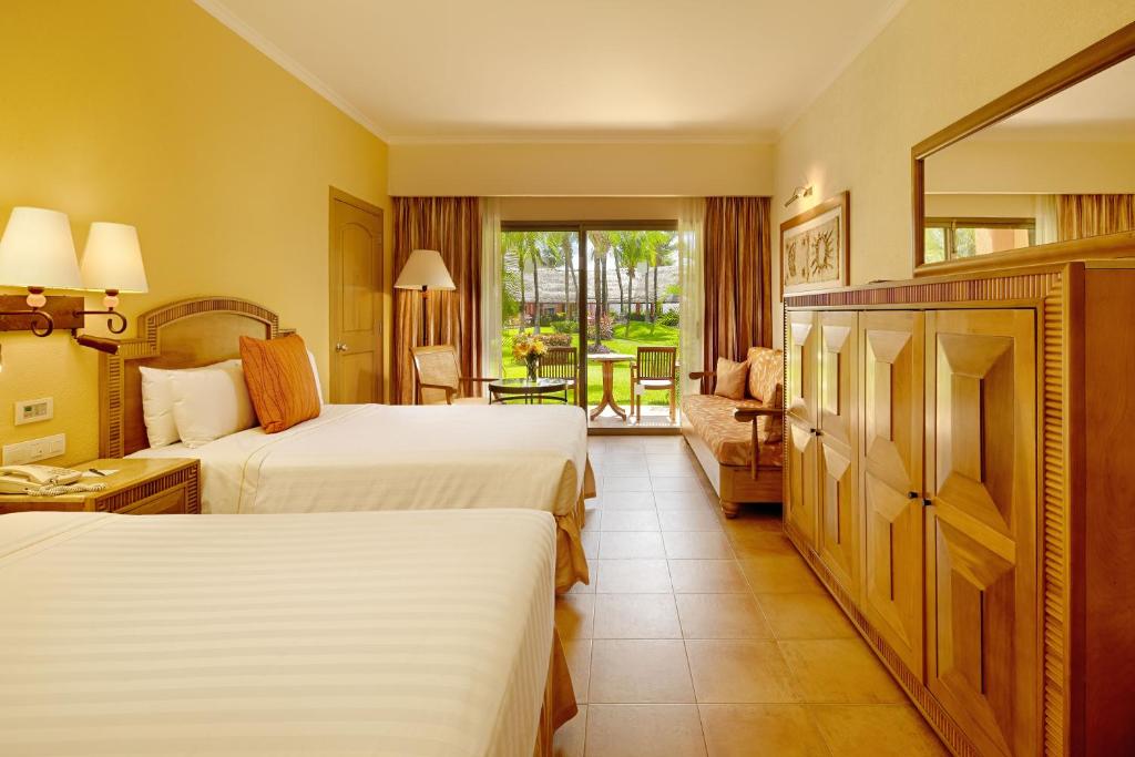 Barcelo Maya Colonial