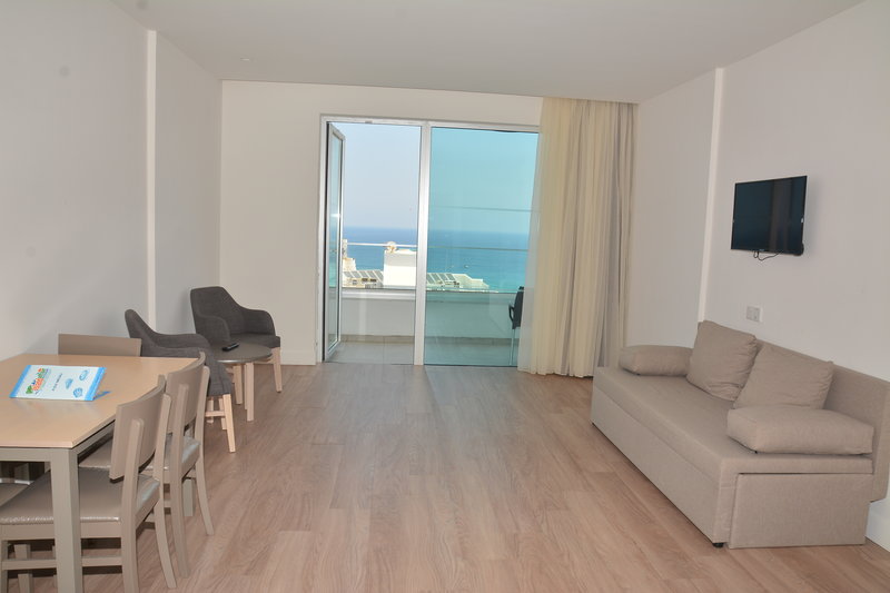 Melini Hotel Suites