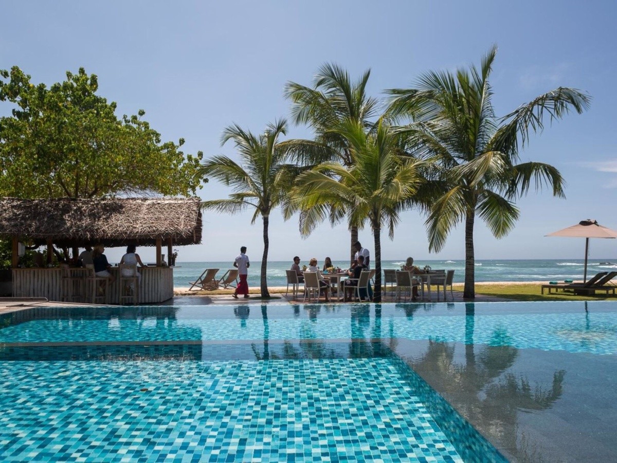 Sri Sharavi Beach Villas & Spa (Kamburugamuwa)