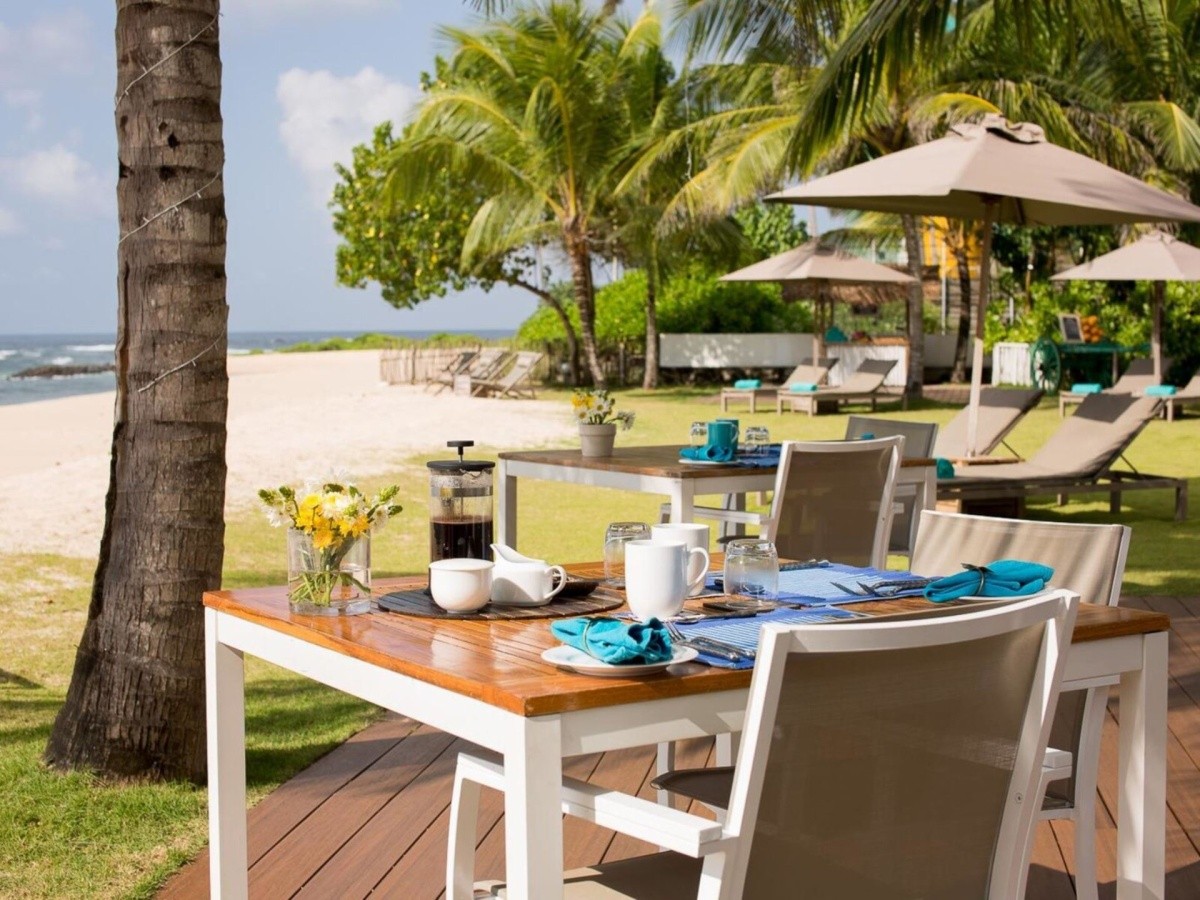 Sri Sharavi Beach Villas & Spa (Kamburugamuwa)