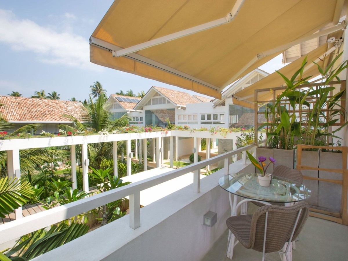 Sri Sharavi Beach Villas & Spa (Kamburugamuwa)