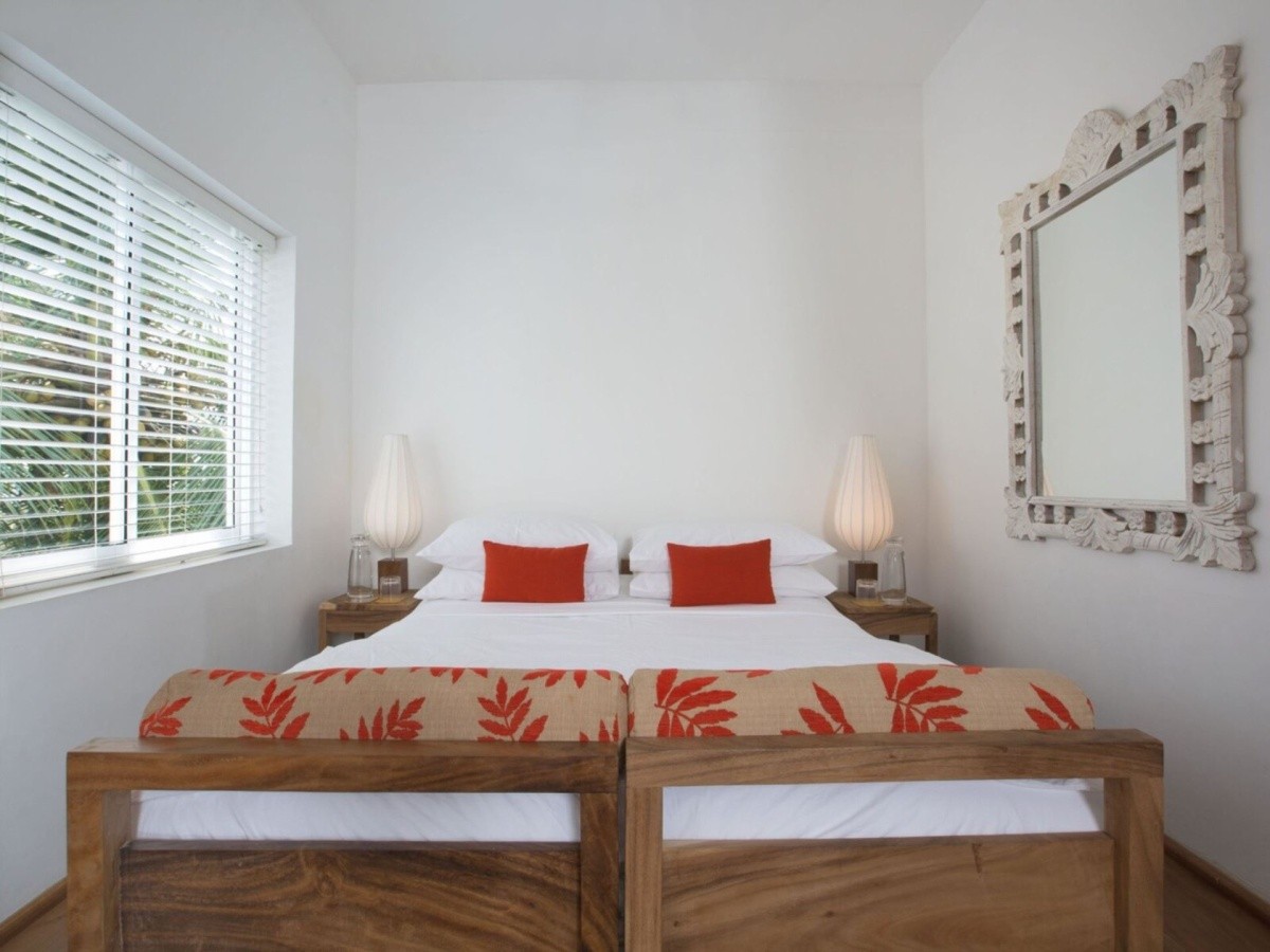Sri Sharavi Beach Villas & Spa (Kamburugamuwa)
