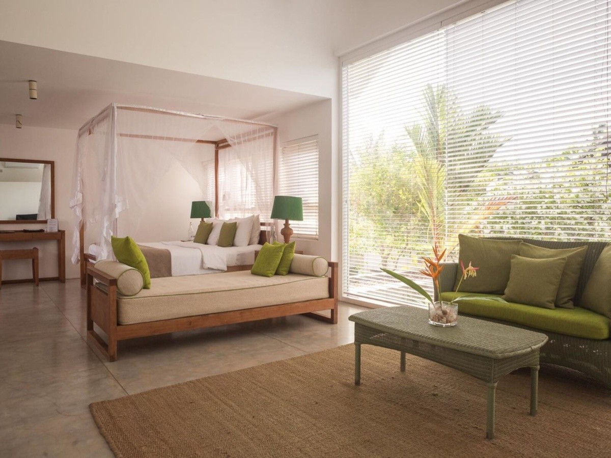 Sri Sharavi Beach Villas & Spa (Kamburugamuwa)