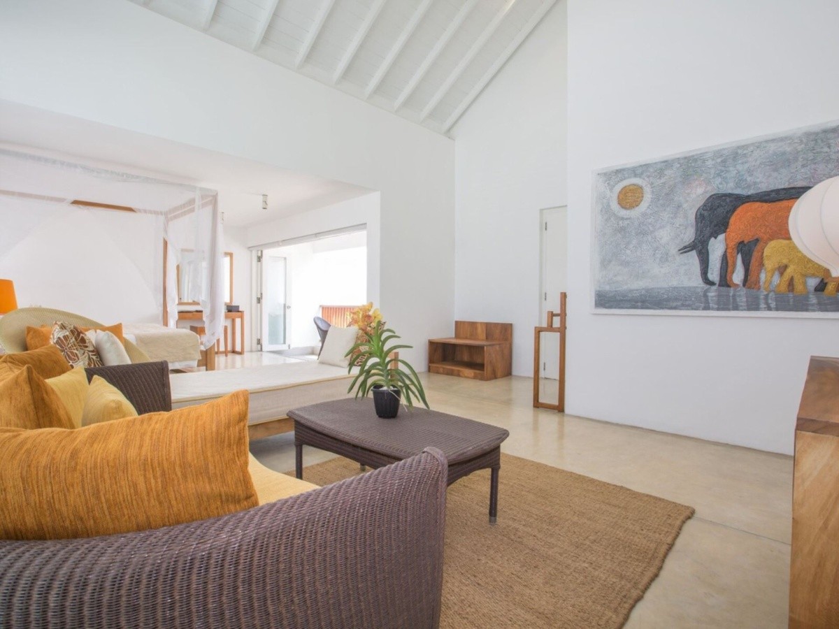Sri Sharavi Beach Villas & Spa (Kamburugamuwa)