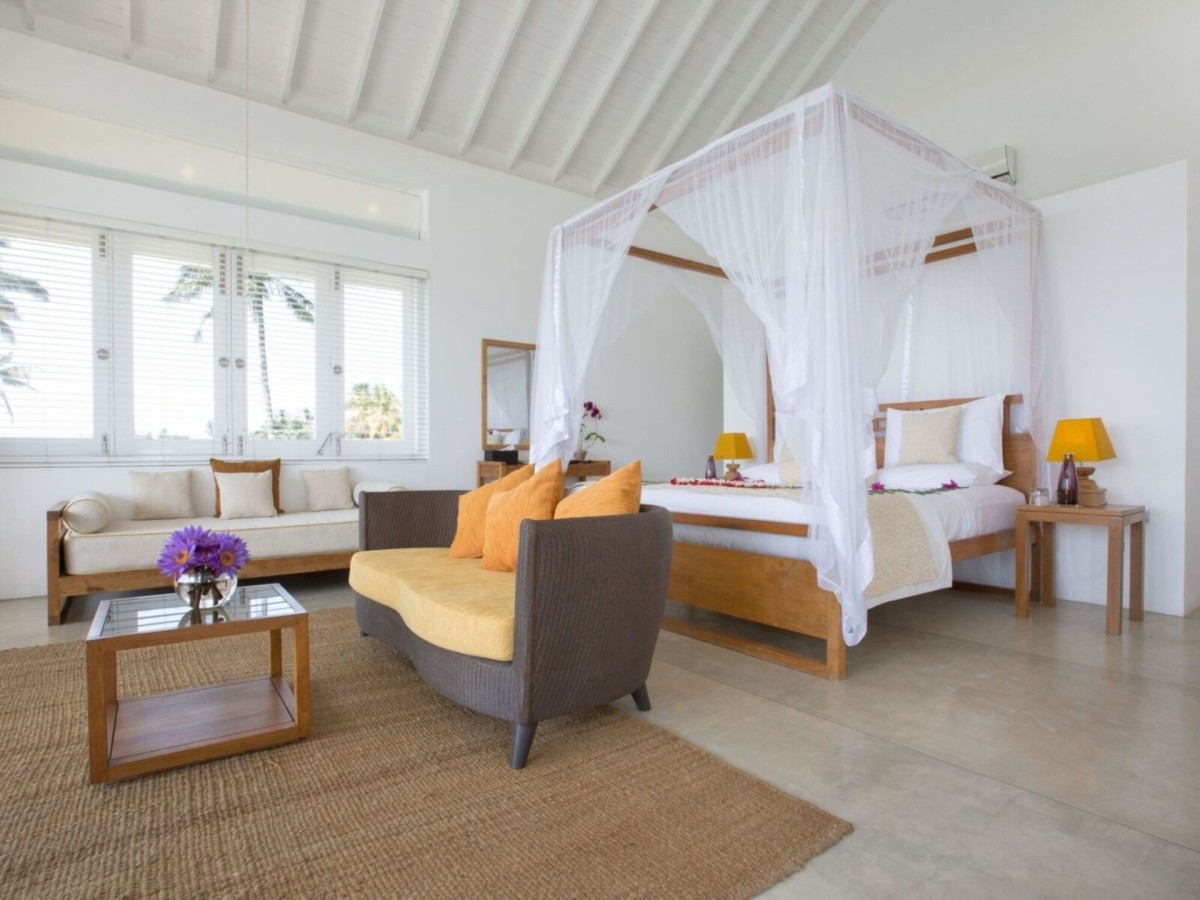 Sri Sharavi Beach Villas & Spa (Kamburugamuwa)