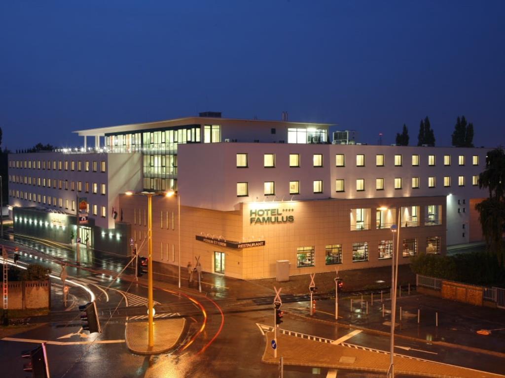 Hotel Famulus Business