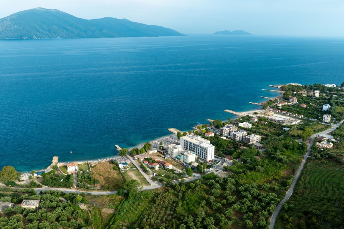 Morina Beach