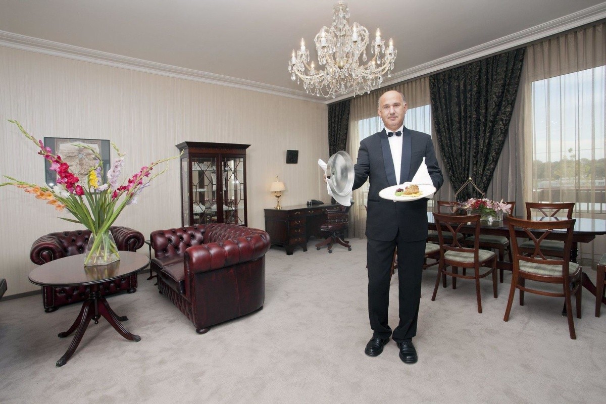 Devin