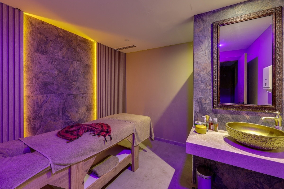 Faros Premium Beach