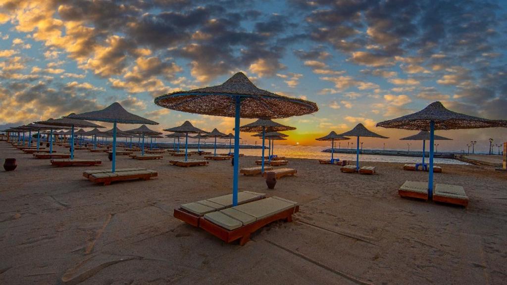 New Eagles Aqua Park Resort