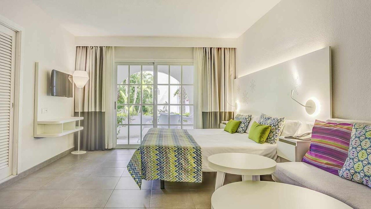 Tui Magic Life Club Cala Pada
