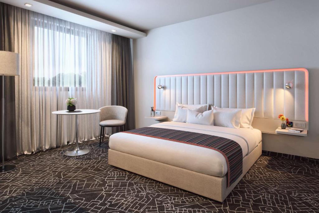 Park Inn Danube