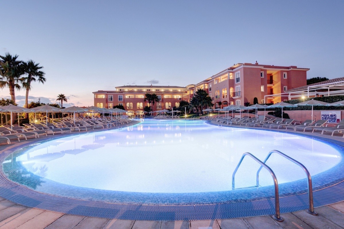 Grupotel Macarella Suites & Spa
