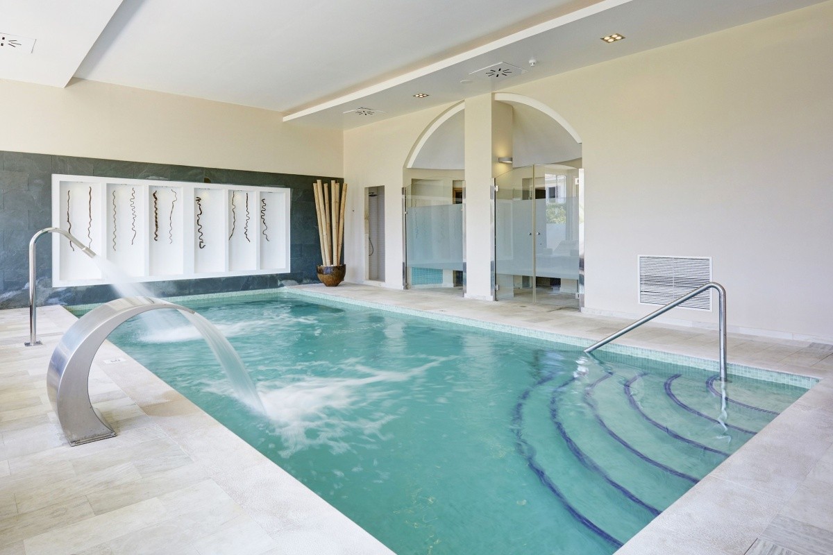 Grupotel Macarella Suites & Spa