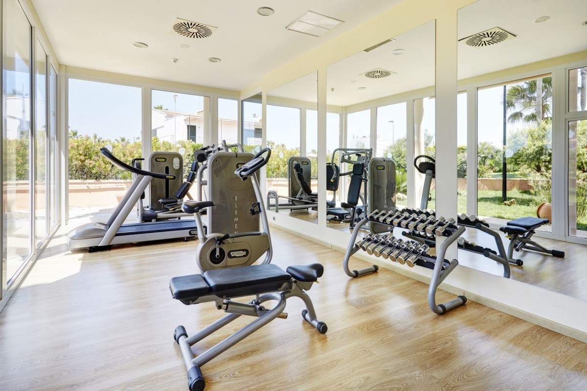 Grupotel Macarella Suites & Spa