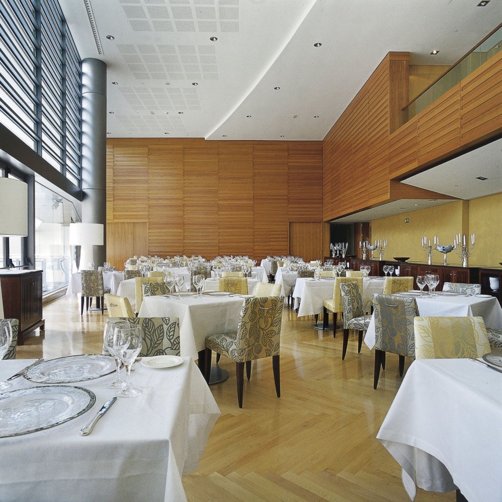 Eurostars Grand Marina Hotel