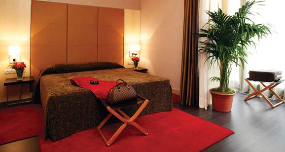 Hotel Midmost