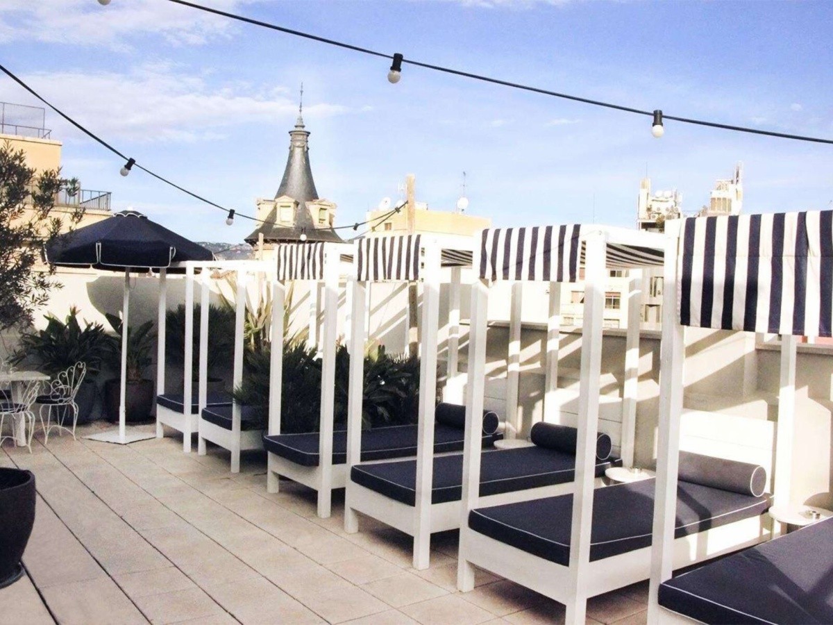 Hotel Midmost