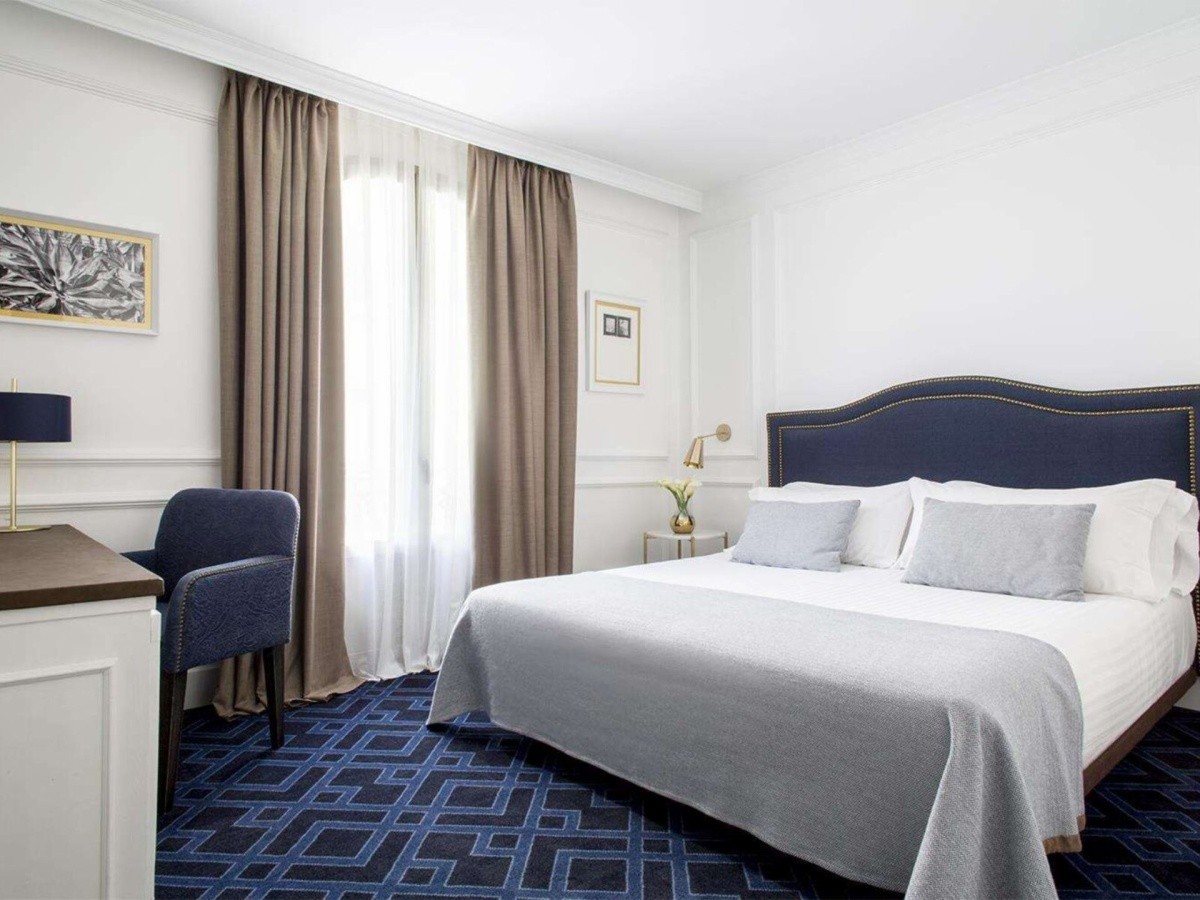 Hotel Midmost