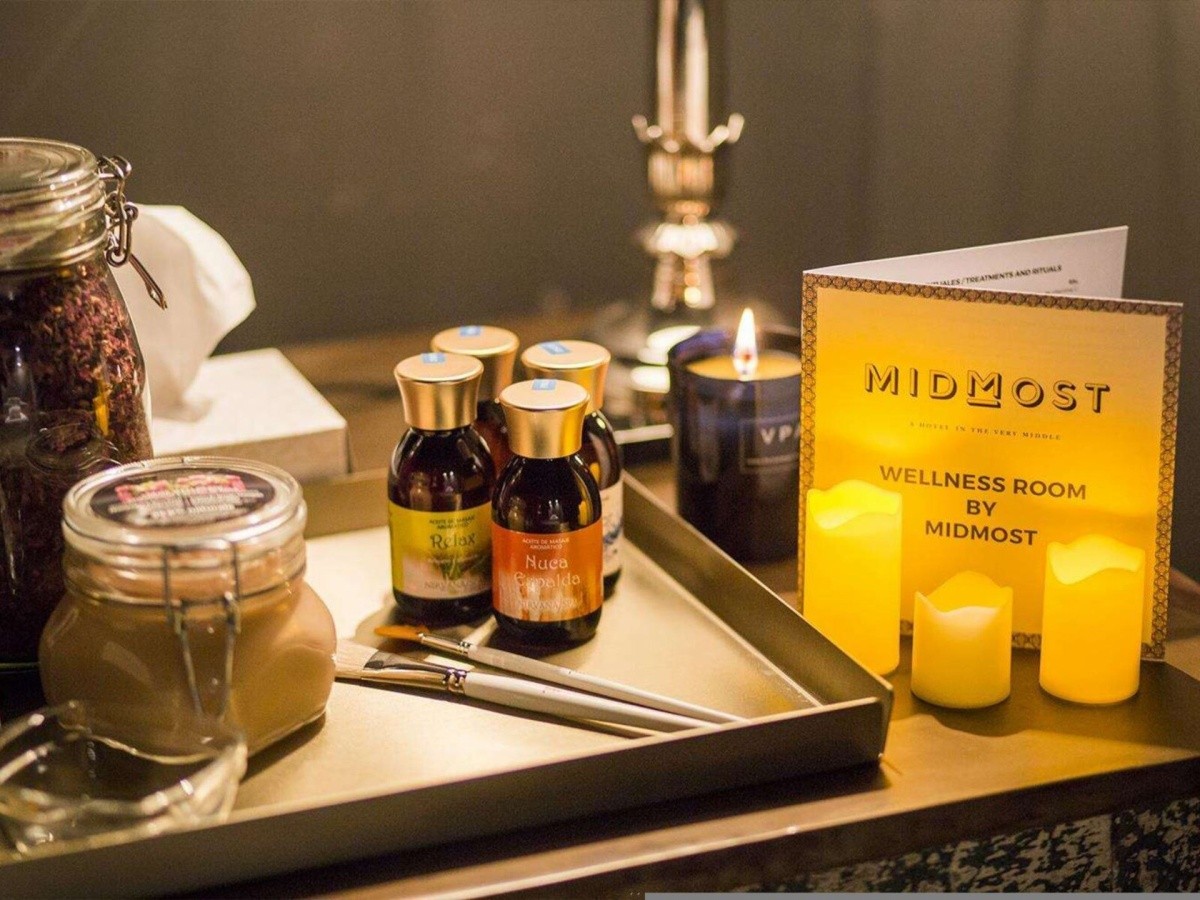 Hotel Midmost