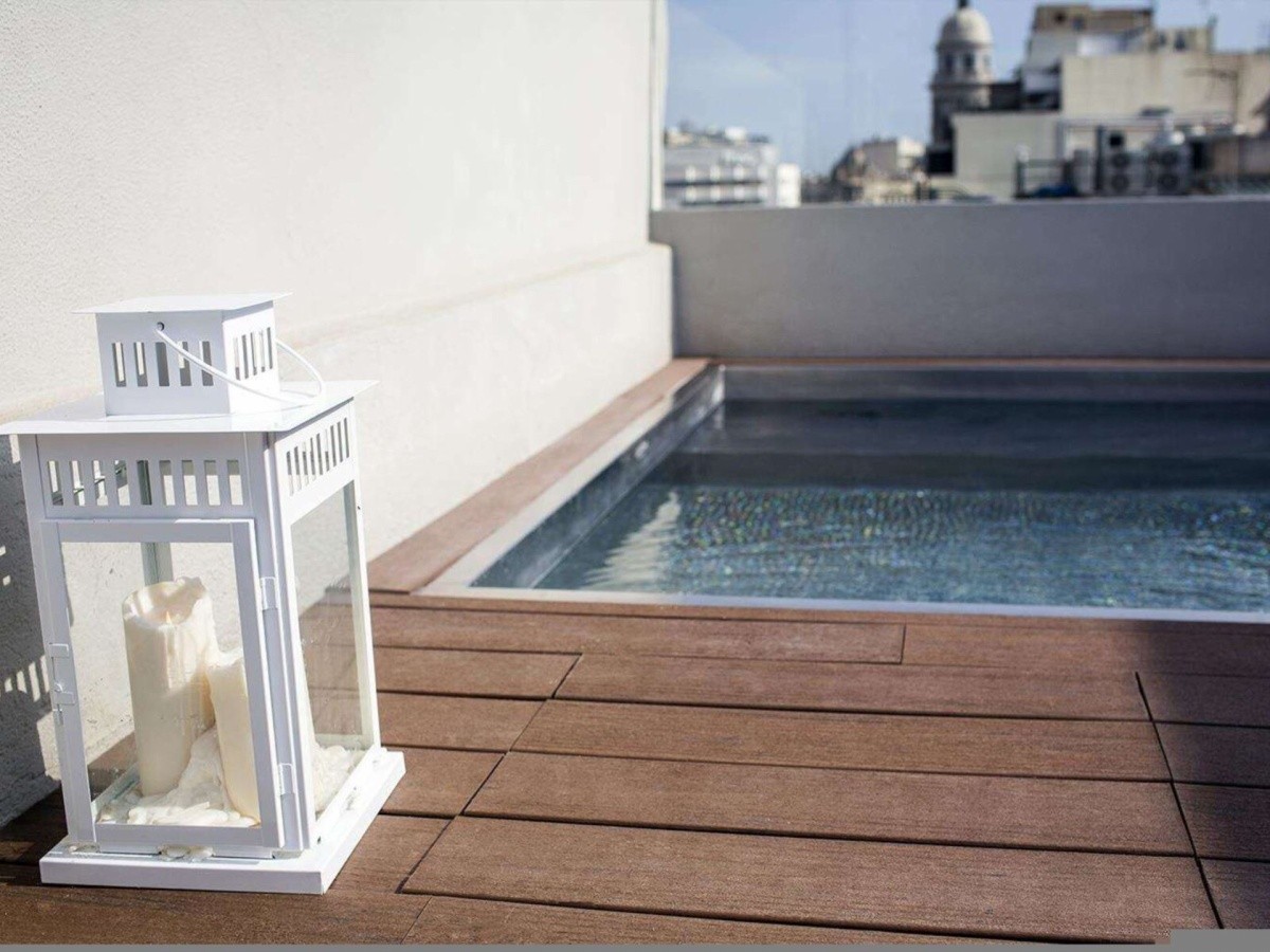 Hotel Midmost