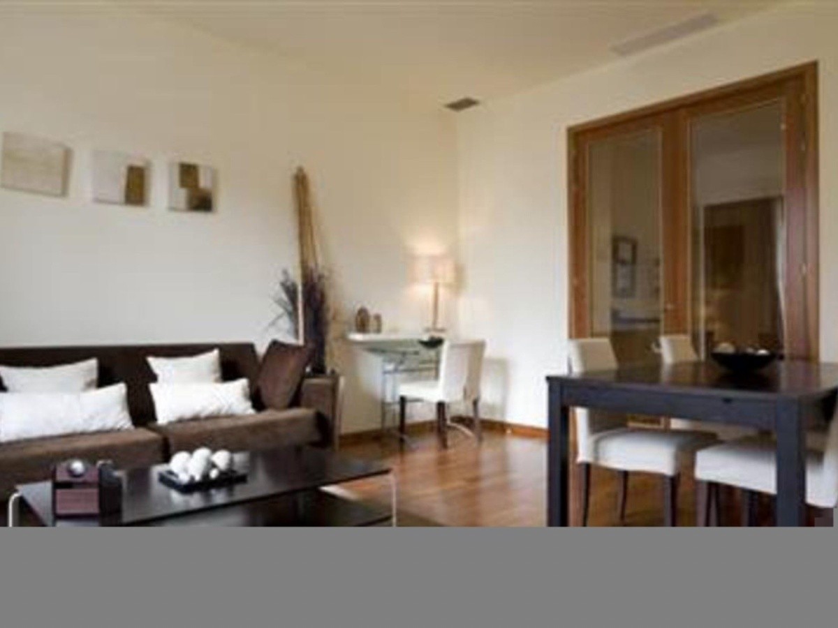 Villarroel Barcelona Apartment