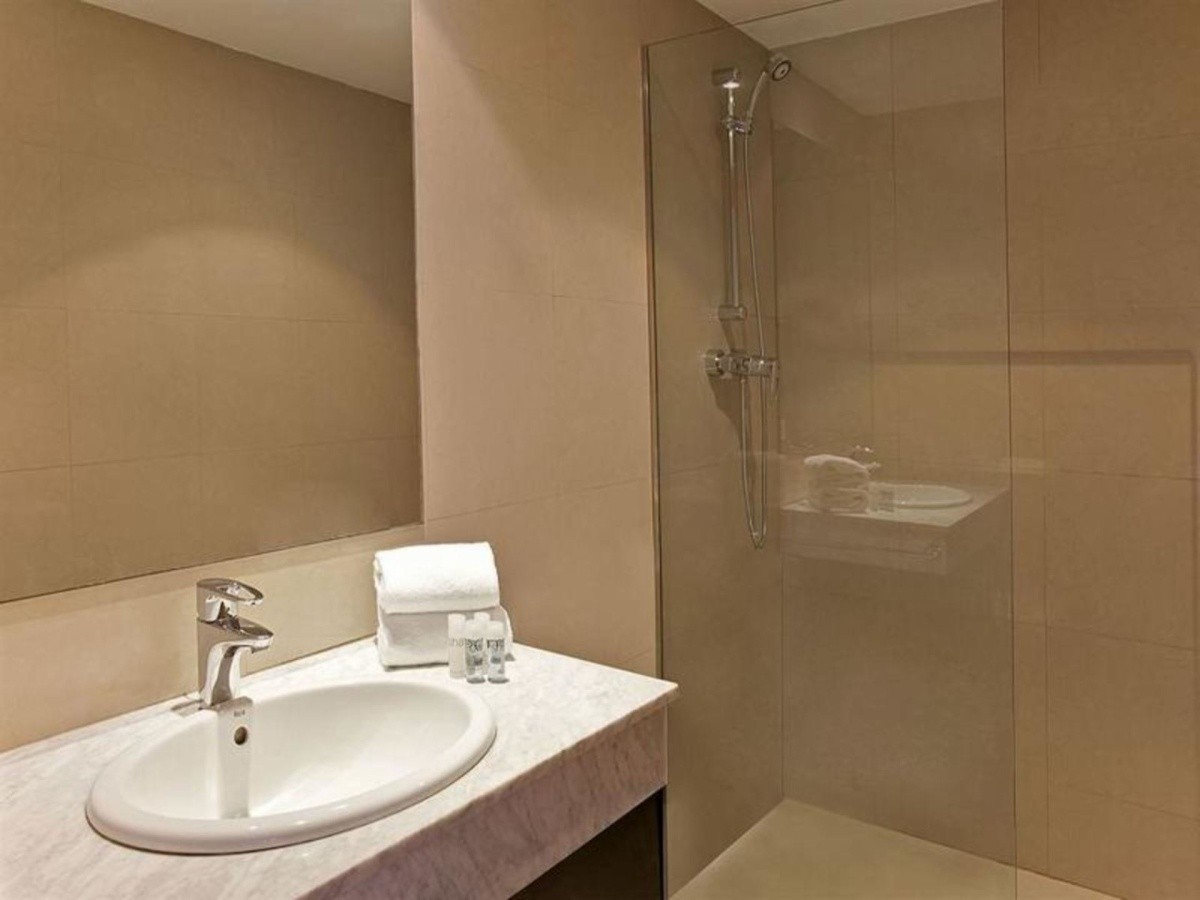 Villarroel Barcelona Apartment