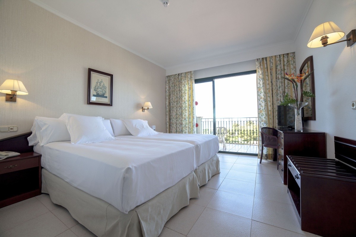 Valentin Son Bou Hotel & Apartements