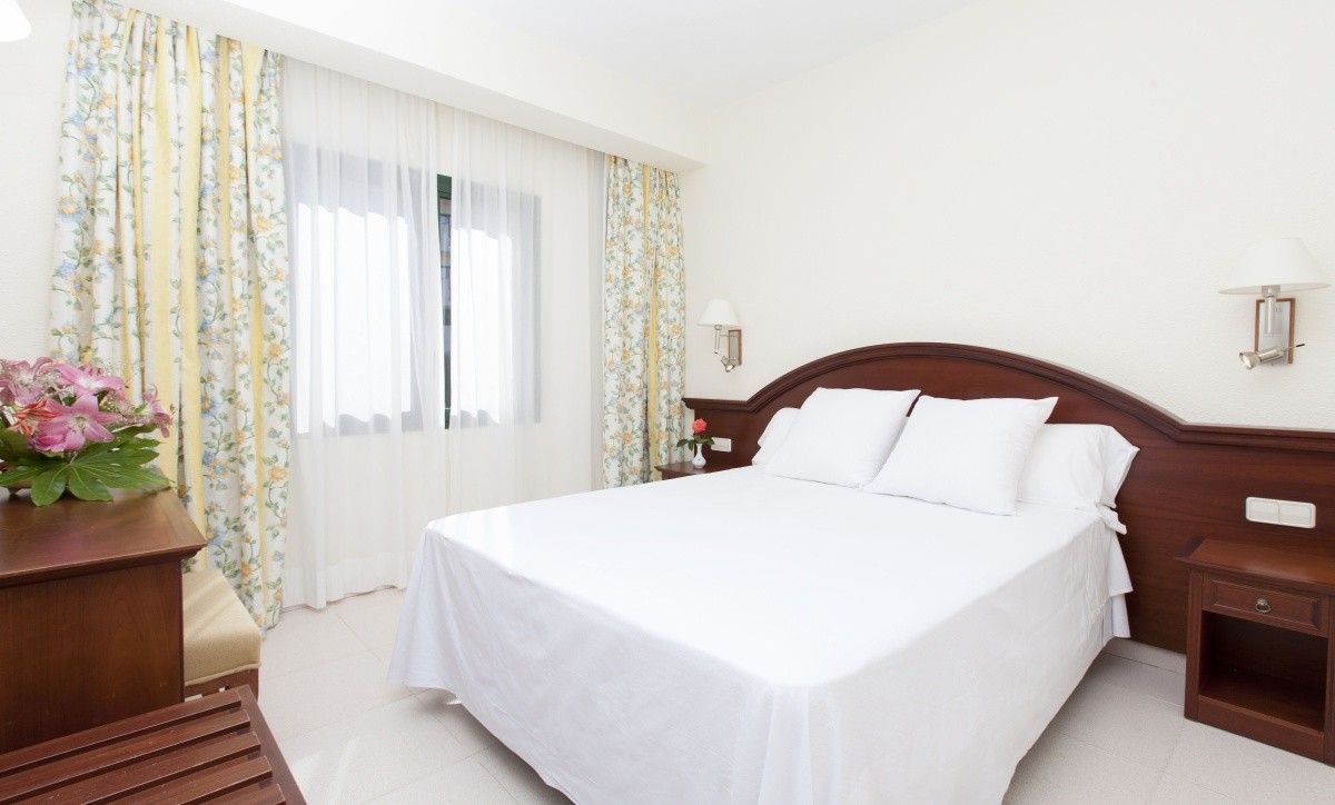 Valentin Son Bou Hotel & Apartements
