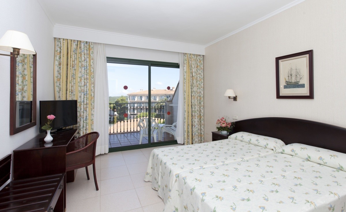 Valentin Son Bou Hotel & Apartements