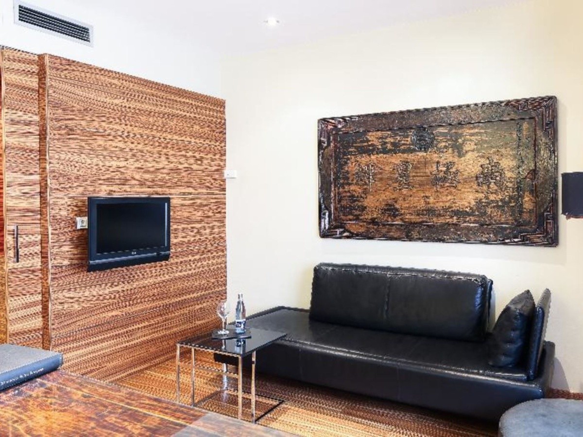 Gran Derby Suite Hotel
