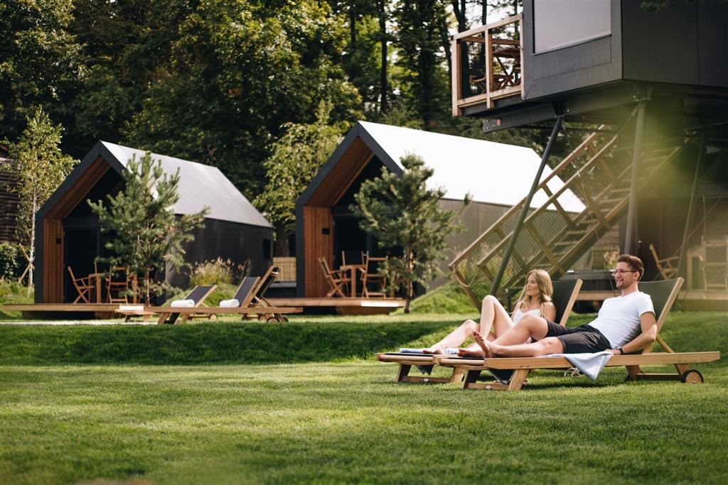 Luxury Glamping Resort Chocolate Village (zima)