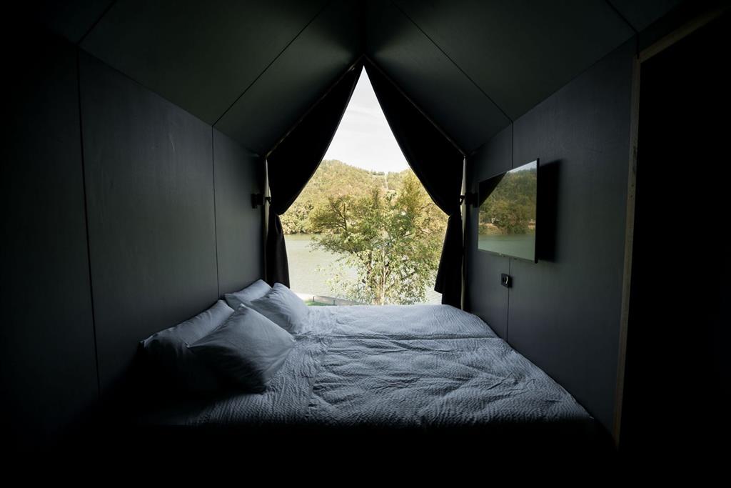 Luxury Glamping Resort Chocolate Village (zima)