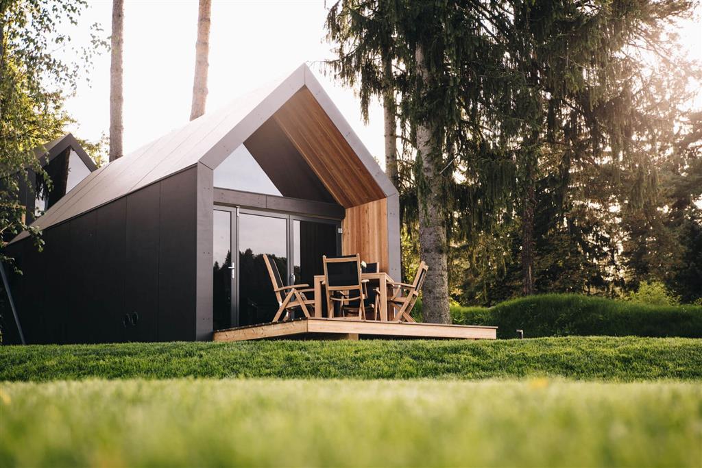 Luxury Glamping Resort Chocolate Village (zima)