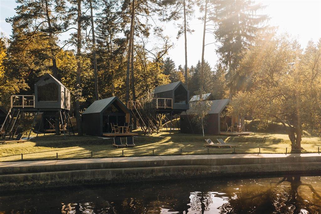 Luxury Glamping Resort Chocolate Village (zima)