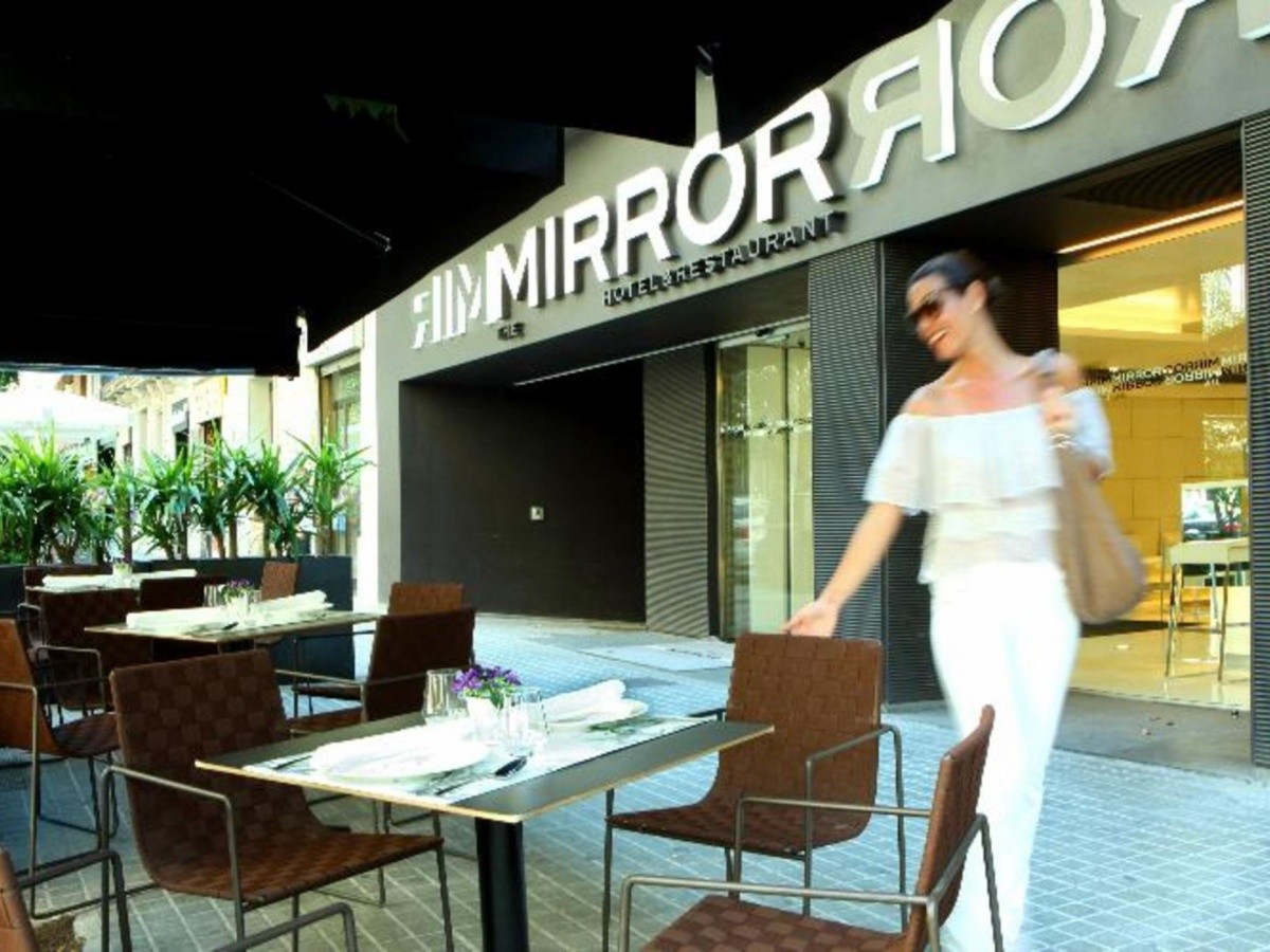 The Mirror Barcelona