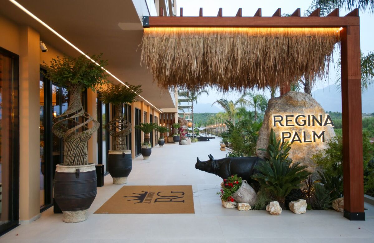 Regina Palm Resort