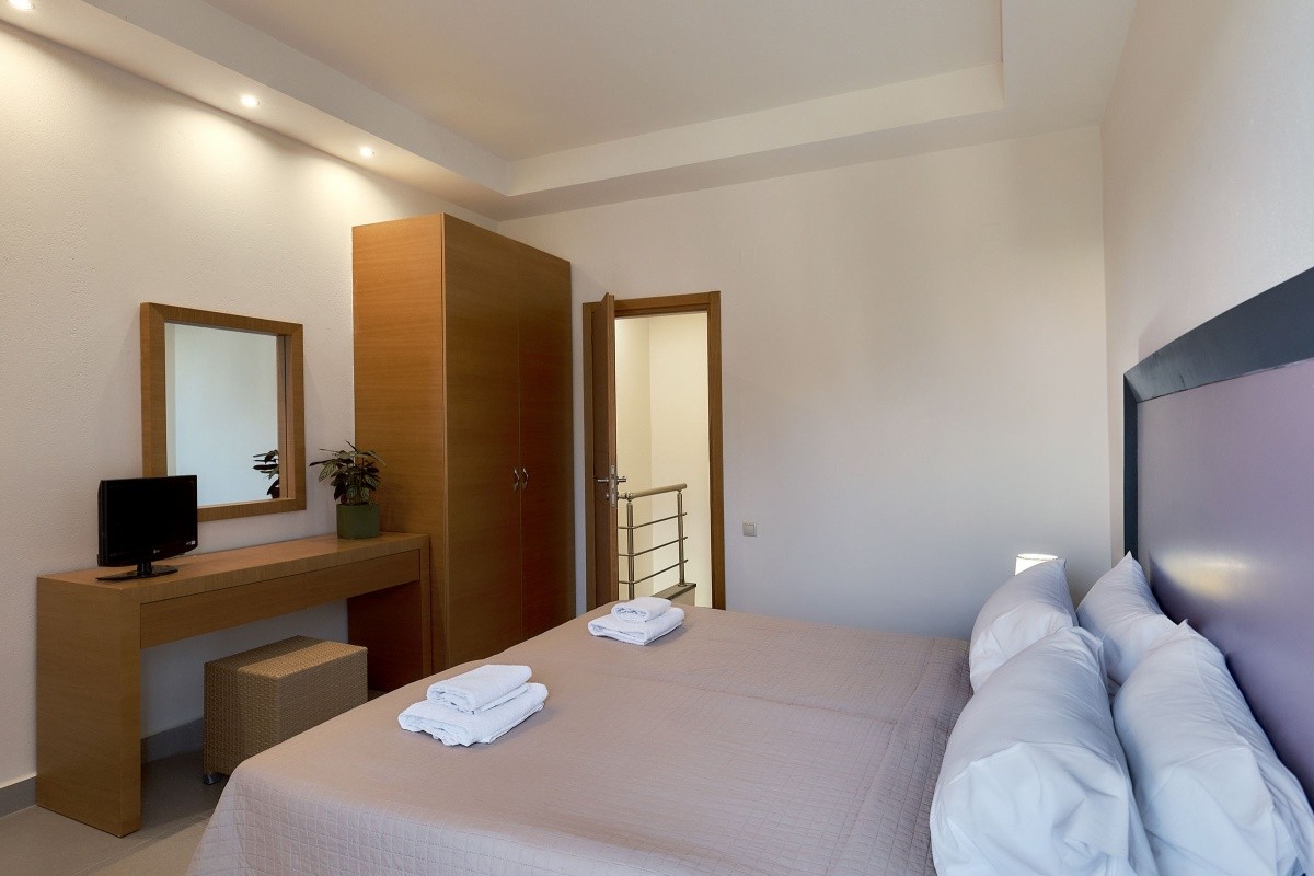 Creteco Hotel & Suites (Ex. Kritzas Beach Suites)